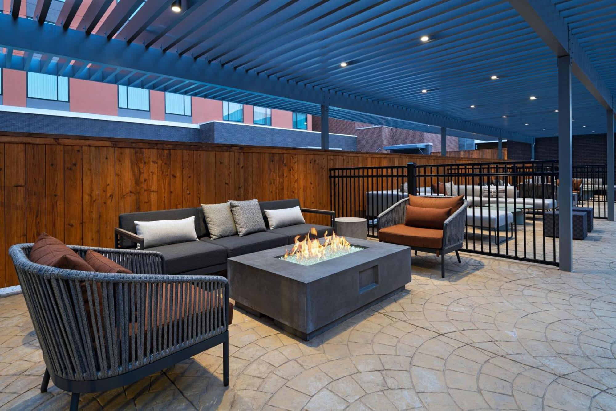 Ac Hotel By Marriott Waco Downtown Exterior photo
